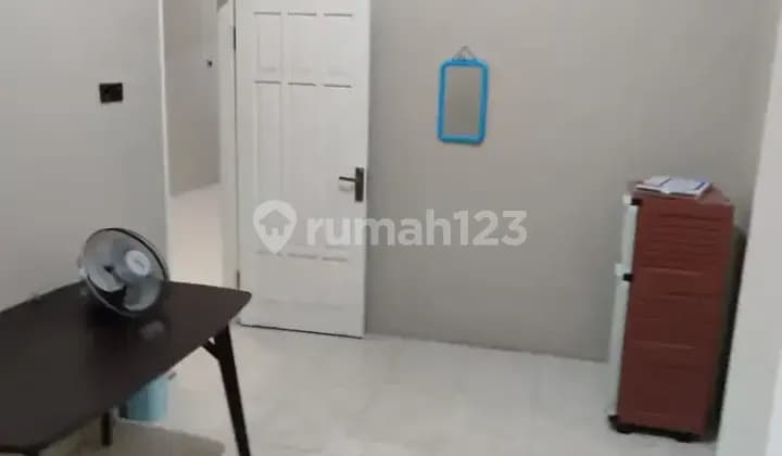 Accept male boarders