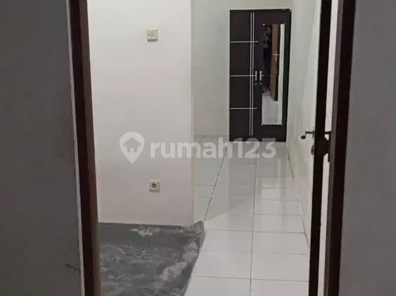 SINTHYA KOS/KONTRAKAN EXCLUSIVE (FURNITURE+AC) MURAH DEPOK