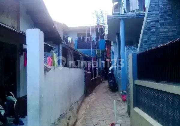 Cheap boarding house in Kiaracondong near the station, Free Wi-Fi