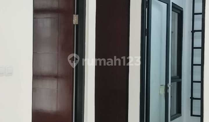 Di Jual Rumah bagus terawat di Taman Kopo Indah 2