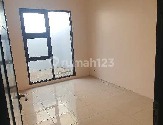 For Sale Rumah Bagus Terawat Siap Huni di Taman Kopo Indah 1 Harga Nego