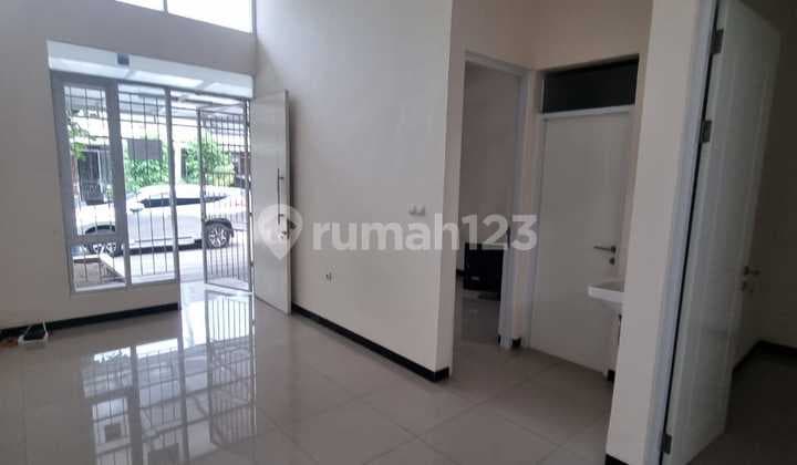 Jual Rumah Tinggal Nyaman Siap Huni di Taman Kopo Indah Harga Nego