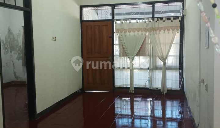 For rent rumah bagus terawat siap huni di Taman Kopo indah 1 harga nego