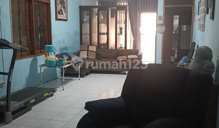 Jual cepat rumah bagus siap huni 2 lantai di Kopo Permai II harga nego