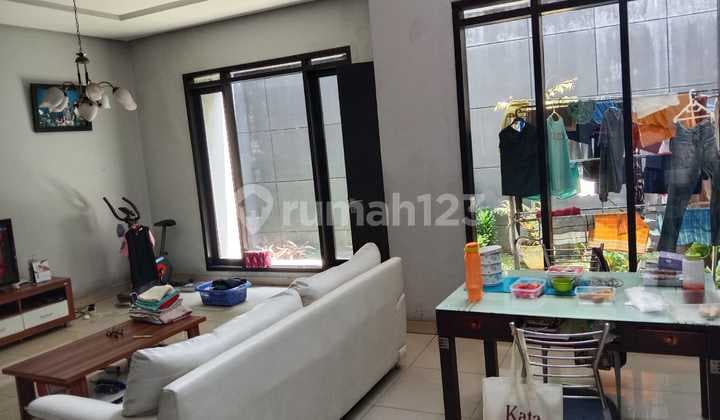 Dijual Rumah Tinggal Bagus Nyaman 2 Lantai di Taman Kopo Indah 3 Siap Huni Harga Nego