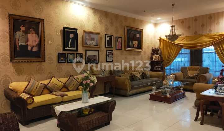 Rumah Tinggal Bagus, Asri, Lokasi Strategis Harga Nego