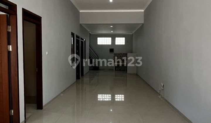 Rumah Modern Nan Nyaman Taman Kopo Indah !! Nego Sampe Lepas !!