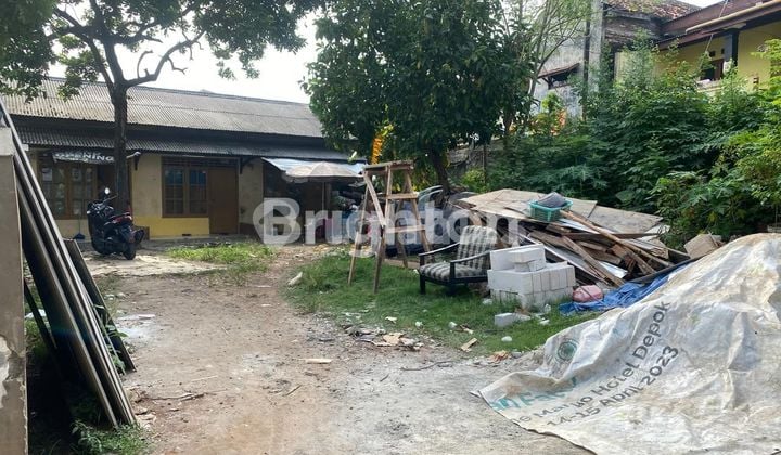 KONTRAKAN 3 PINTU + TANAH KOSONG LUAS CIRACAS JAKTIM