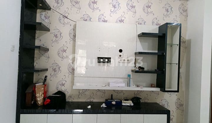 For Rent :Rumah di Taman Palem Lestari