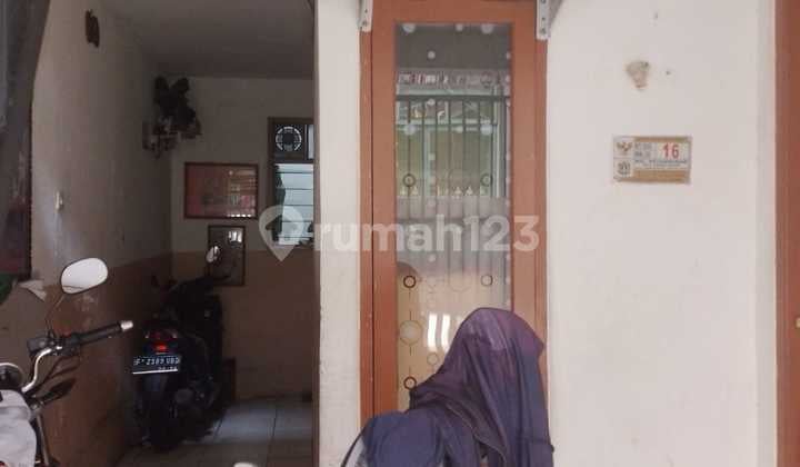 Dijual Rumah Kost + 1 Rumah Kontrakan Daerah Petamburan