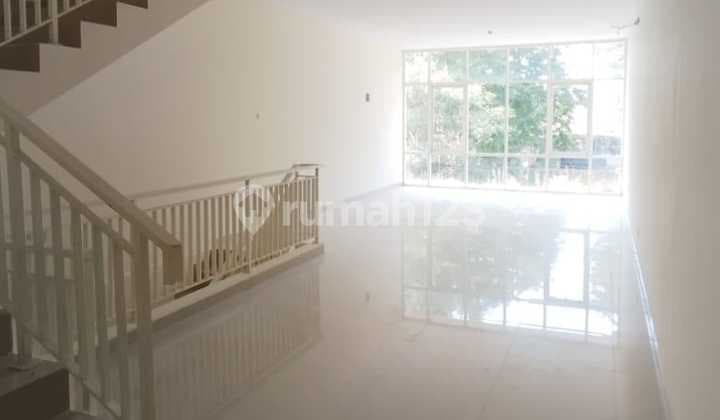 Disewakan Ruko Rungkut Asri Surabaya Timur 3 Lantai Bagus Terawat Area Bisnis Hadap Jalan Raya Kembar