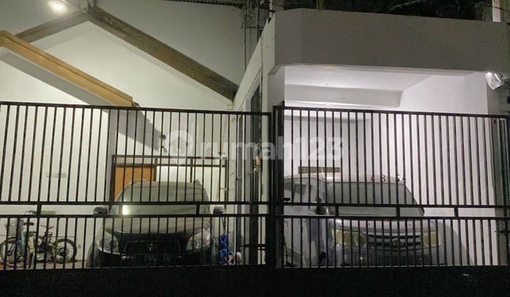 Rumah Siap Huni di Semolowaru Surabaya Timur