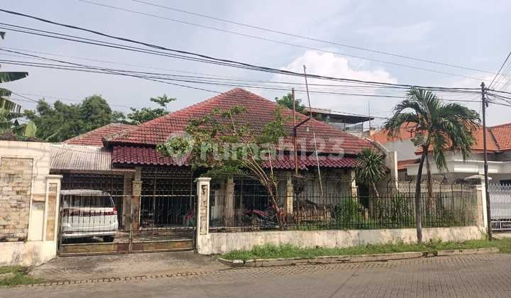 Rumah Jemursari Surabaya 18x30 2Lantai Bangunan Bagus Terawat Siap Huni
