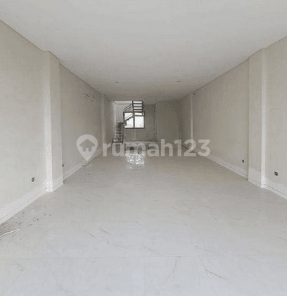 RUKO 2 JEJER BARU GRESS 3 LANTAI MODERN MINIMALIS NOL JALAN RAYA MERR LOKASI SUPER PREMIUM