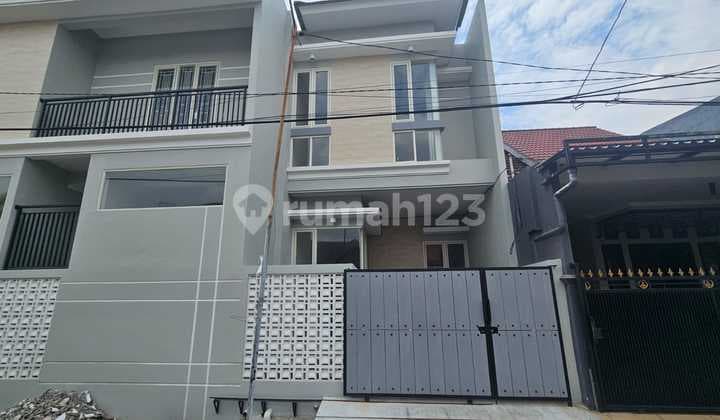 Rumah Pandugo Surabaya Timur 2 Lantai Minimalis Baru Gress Balik Jalan Raya 1M an