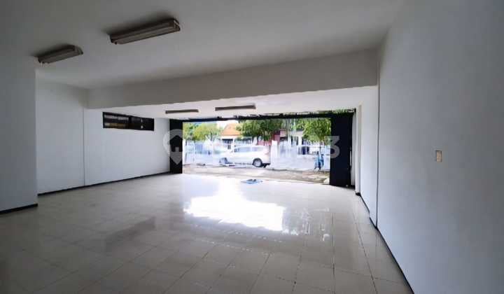 Disewakan Rumah Raya Ngagel Jaya Surabaya Hadap Jalan Raya Cocok Utk Klinik, Showroom, Biro Travel, Bank Dll