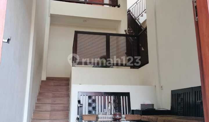 Rumah King Safira Residence Sidoarjo Pusat Kota 3 Lantai Full Bangunan Bagus Terawat