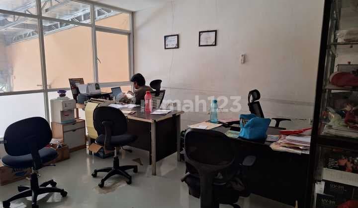 Ruko di KH Hasyim Ashari Cipondoh Tangerang Hadap Jalan