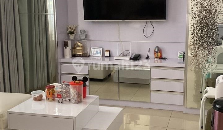 Rumah Cantik Siap Huni di Cluster Eropa Green Lake City Furnished