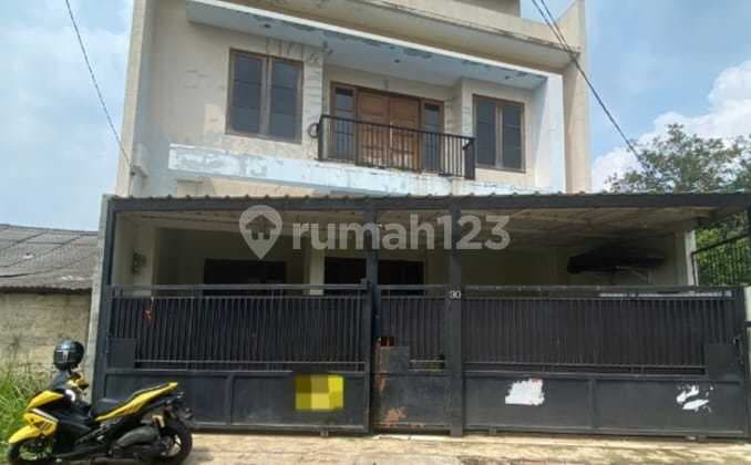 Dijual Rumah Besar di Jalan Haji Joan Serpong Utara, 130M, 2Lt, SHM, 1,2M All In!