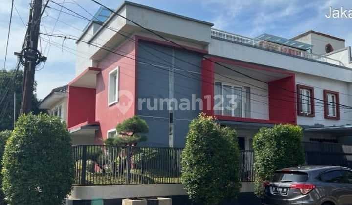 Dijual Rumah Mewah Harga Murah Dari Pasaran! Lokasi Nyaman & Strategis. (Via Lelang)