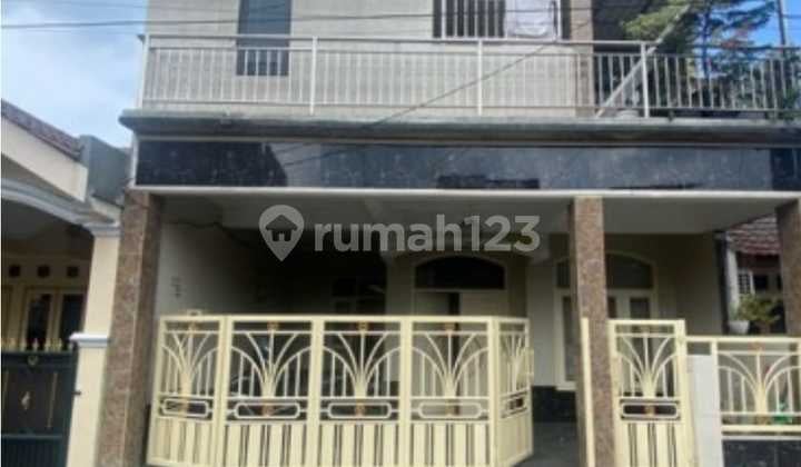 Dijual Rumah Dibawah Pasaran di Dukuh Zamrud, Bekasi Kota, 2Lt, SHM, 97M - 850Jt All In!