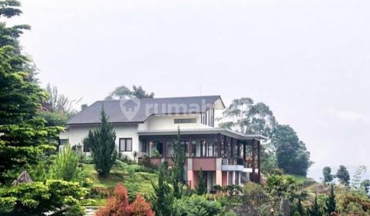 Rumah Villa Luas di Ciwidey Bandung View Pegunungan