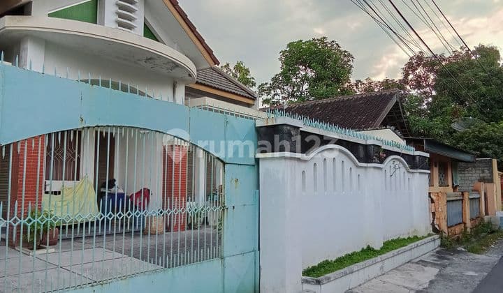 Rumah 2 Lantai View Perkotaan Bonus Keyboard ( Limited Edition )