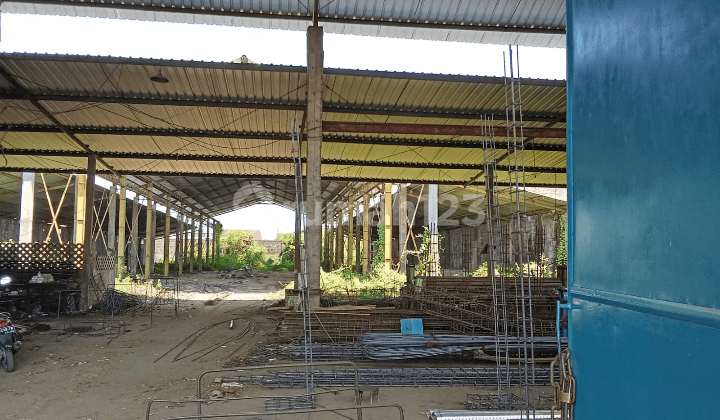 Gudang Istimewa Dekat Jalan Raya di Wirun Mojolaban Sukoharjo