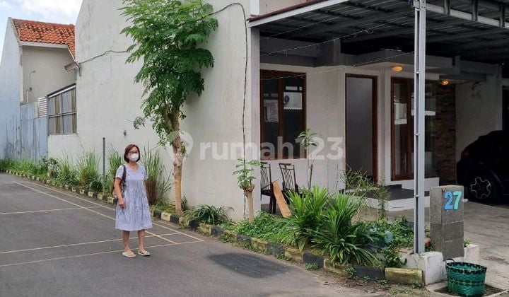 Rumah Milenial Cantik di Perum Dealova Colomadu Karanganyar