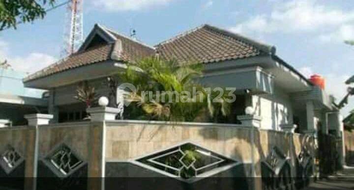 Exclusive Contemporary Downtown House in Wonosari Klaten