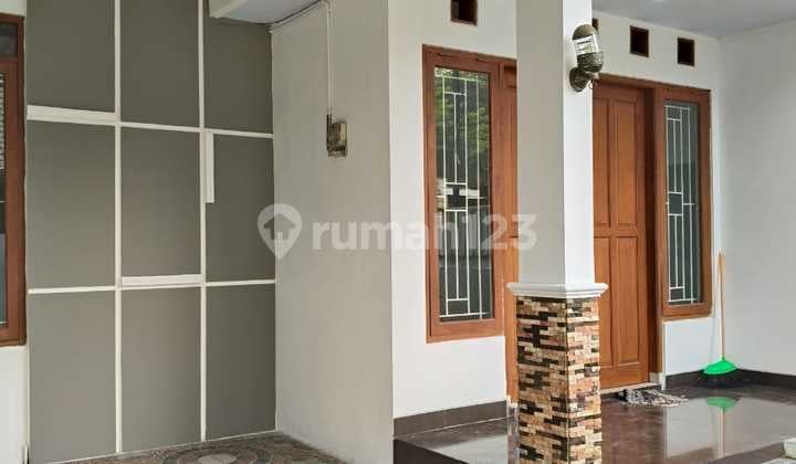 Rumah Cantik Nyaman Di Cluster Elit Gentan Sukoharjo