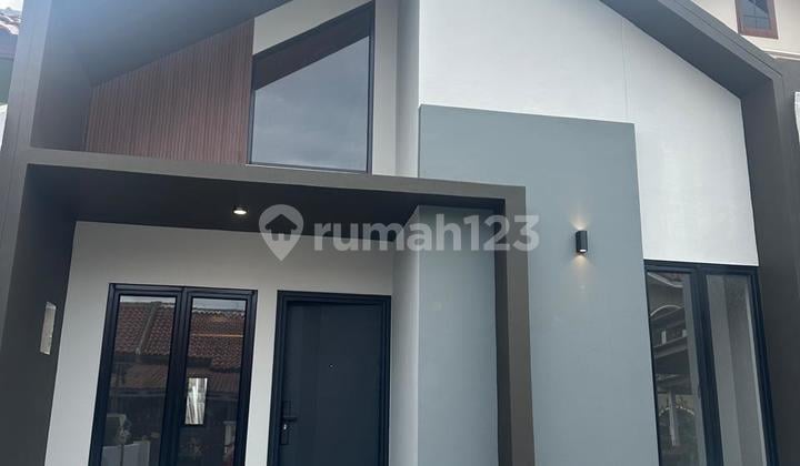 Dijual Rumah Palem Semi Karawaci