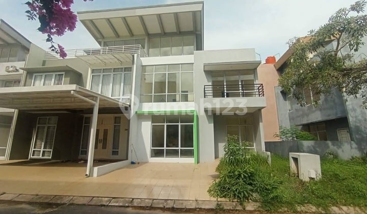 Rumah Cantik di Tropicana Residence Dekat Universitas Maitreya