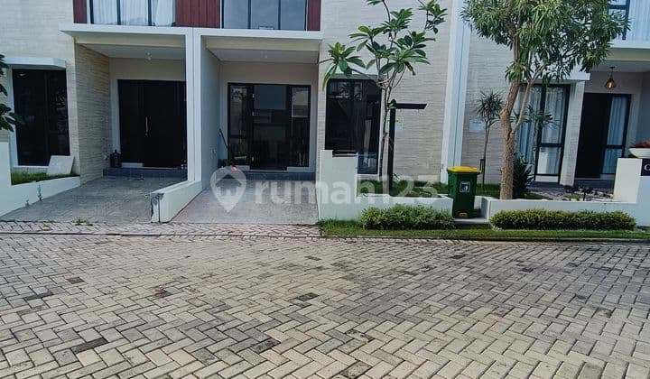 Di Sewa Rumah Citraland Megah Lavish Hills