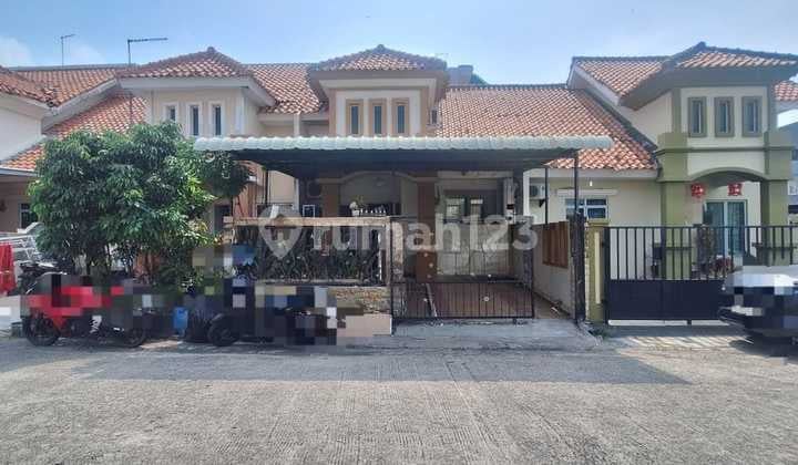 Rumah Siap Huni di Villa Bukit Indah Dekat Mega Mall