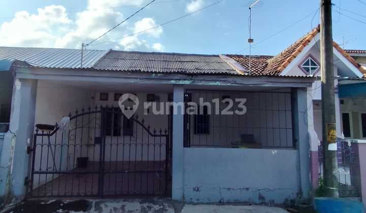 Ready-to-Occupy House in Anggrek Mas Near Top 100