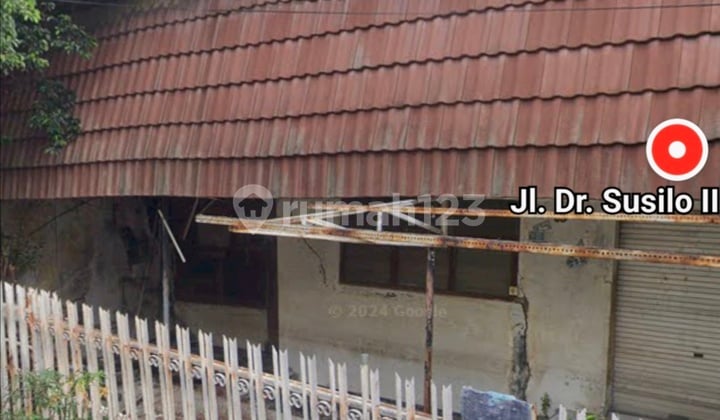 Rumah Tua Depan Kampus Trisakti , Samping Terminal Grogol , Roxy
