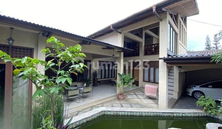 Rumah Bagus Luas 441 m2 Dekat UPI Gegerkalong Tonggoh Bandung