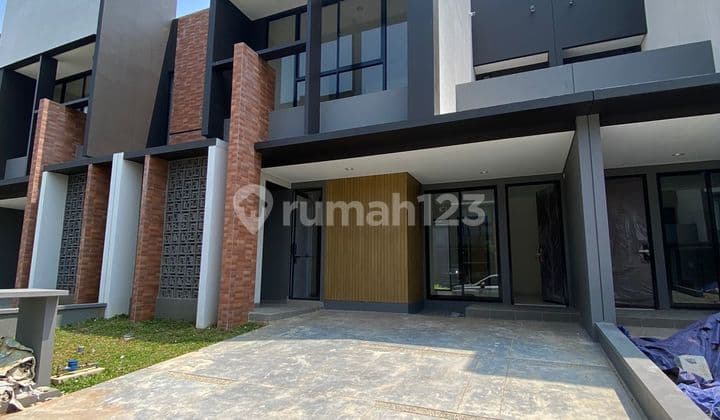 For Sale !! Neat and Beautiful House in Suvarna Sutera, Alam Signature Cluster