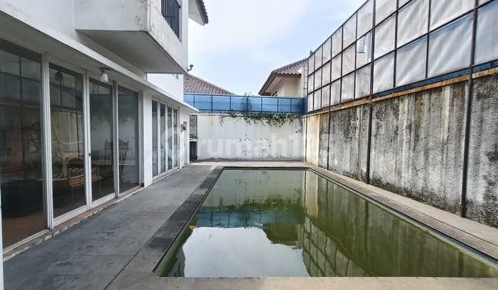 Rumah Modern Dan Minimalis Siap Huni Di Jaksel