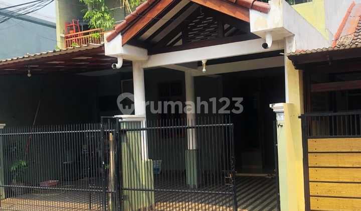 For Sale: Move-in Ready House in Bukit Nusa Indah - Ciputat, South Tangerang, Easy Main Access to BSD and Bintaro