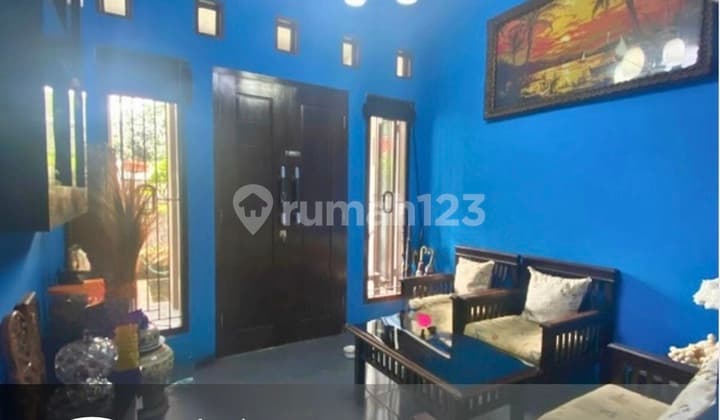 Strategic Residence with Extra Space & Multifunctional Basement – The Right Choice for Modern Family Comfort in Bintaro. Minimal Renovation Required.