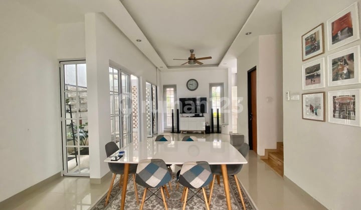 Rumah Dijual Mewah Luas Semifurnish Cocok untuk Keluarga Tercinta