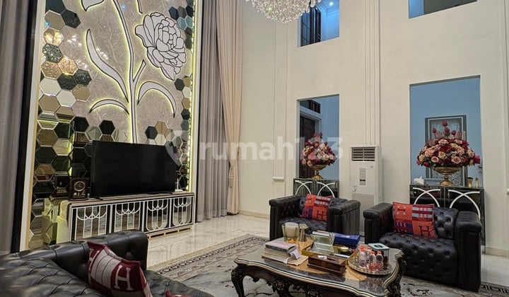 Rumah Mewah American Classic di Menteng Bintaro - Hunian Prestisius di Kawasan Elite SHM