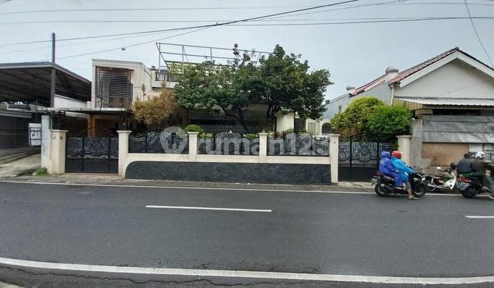 DIJUAL CEPAT - RUMAH di AREA KOMERSIAL Salihara, Pasar Minggu - Jakarta Selatan