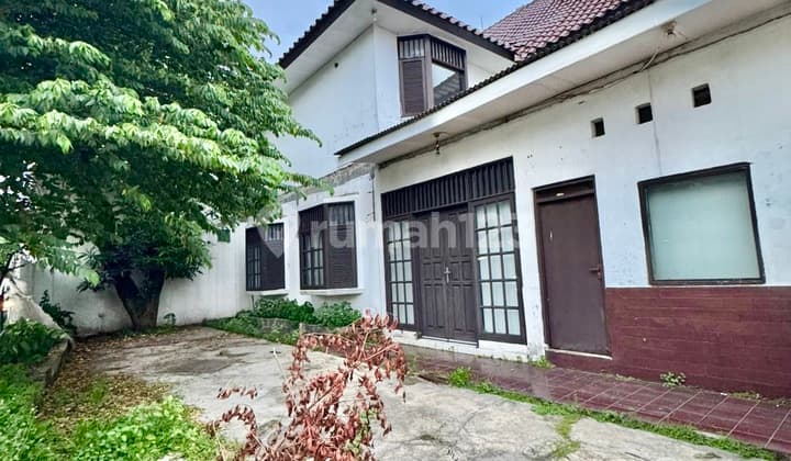 Sell House with Shop Bonus on Wr Supratman, Tangsel