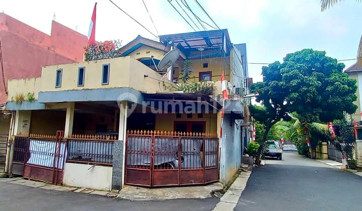 Dijual Rumah Hoek Griya Pipit Bintaro Rumah SHM di Bintaro