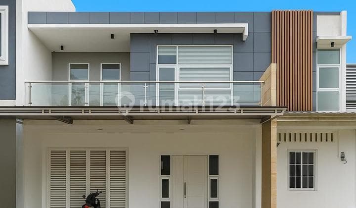 For Sale Cheap Fast House Serpong Bintaro Nice House SHM in Serpong
