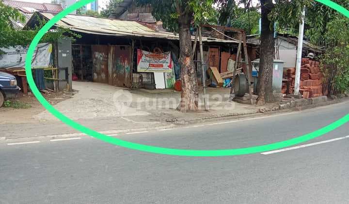 For Sale Strategic Land in Kebayoran Lama, 5 Minutes to Senayan, Below Market Price